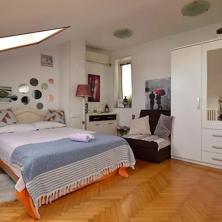 Apartment Zira Novi Sad Exterior photo